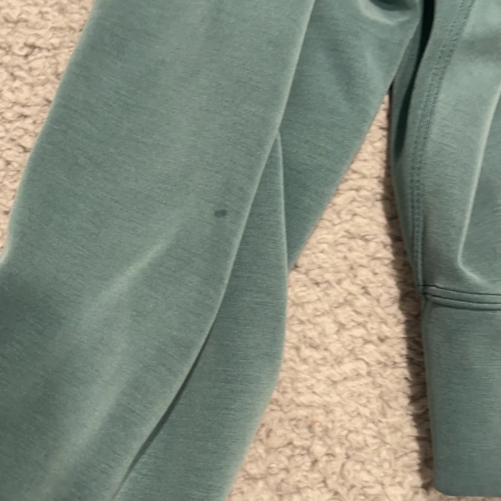 Lululemon Perfectly Oversized Cropped Crew *Softstreme Tidewater Teal size 6